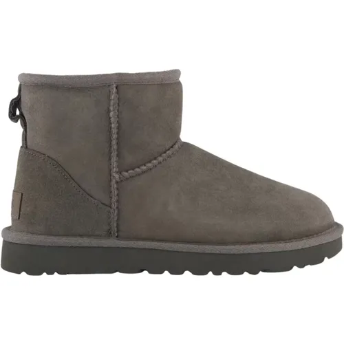 Classic Mini Grey Boots , female, Sizes: 8 UK, 3 UK, 9 UK, 4 UK - Ugg - Modalova