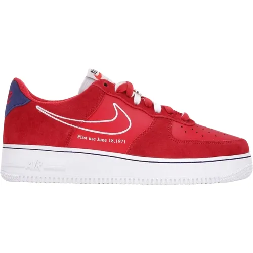 University Air Force 1 Low , male, Sizes: 10 1/2 UK, 4 1/2 UK, 9 UK, 10 UK, 13 1/2 UK, 14 1/2 UK, 6 1/2 UK, 11 UK, 7 UK - Nike - Modalova