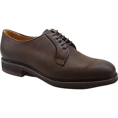 Leather Blucher Shoe with Vibram Rubber Sole , male, Sizes: 8 1/2 UK, 9 UK, 9 1/2 UK - Berwick - Modalova