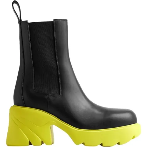Classic Leather Boot , female, Sizes: 7 UK - Bottega Veneta - Modalova