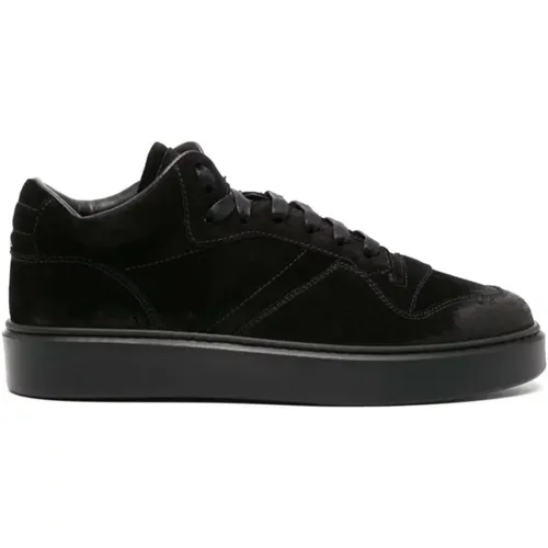 Suede Logo Sneakers , male, Sizes: 7 UK, 8 UK - Doucal's - Modalova