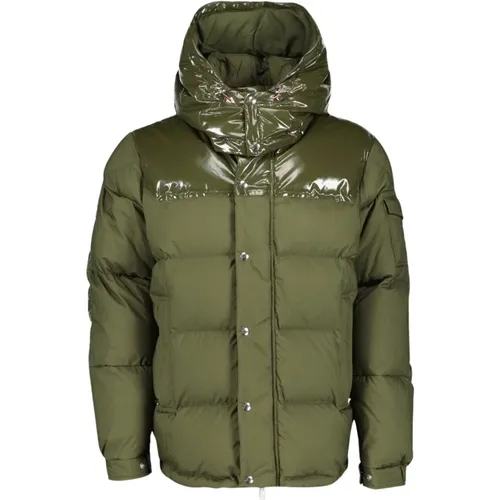 Quilted Hooded Jacket , male, Sizes: M - Moncler - Modalova