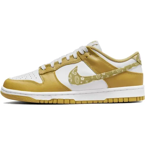 Barley Paisley Dunk Low - Stylish and Versatile Sneakers , female, Sizes: 7 UK, 11 UK, 3 UK, 5 UK, 6 UK, 10 UK, 2 1/2 UK, 4 1/2 UK, 9 1/2 UK, 7 1/2 UK - Nike - Modalova