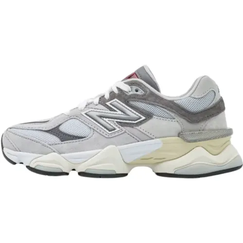 Sneakers in Gray and White , male, Sizes: 3 UK, 5 UK, 6 UK - New Balance - Modalova