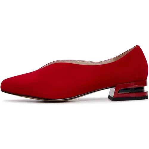 Spitz zulaufende Wildleder Ballerinas - Rot - Cesare Gaspari - Modalova