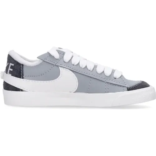 Jumbo Lace Low-Top Sneaker , male, Sizes: 2 1/2 UK, 13 UK - Nike - Modalova