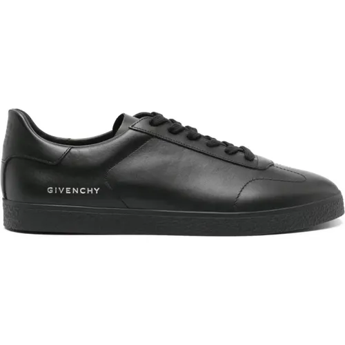 Town Low-Top Sneakers , male, Sizes: 7 UK, 11 UK, 5 UK, 9 UK, 10 UK - Givenchy - Modalova