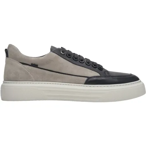 Men`s Grey & Black Velour Low-Top Sneakers Er00113449 , male, Sizes: 8 UK, 7 UK, 10 UK, 11 UK, 6 UK, 9 UK - Estro - Modalova