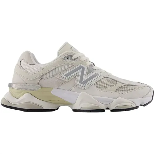 Sea Salt Off Sneakers , male, Sizes: 5 1/2 UK, 6 1/2 UK, 7 1/2 UK, 3 1/2 UK - New Balance - Modalova