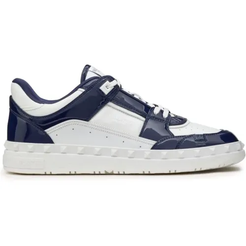 Blaue Sneakers mit Rockstud-Verzierung , Herren, Größe: 41 1/2 EU - Valentino Garavani - Modalova