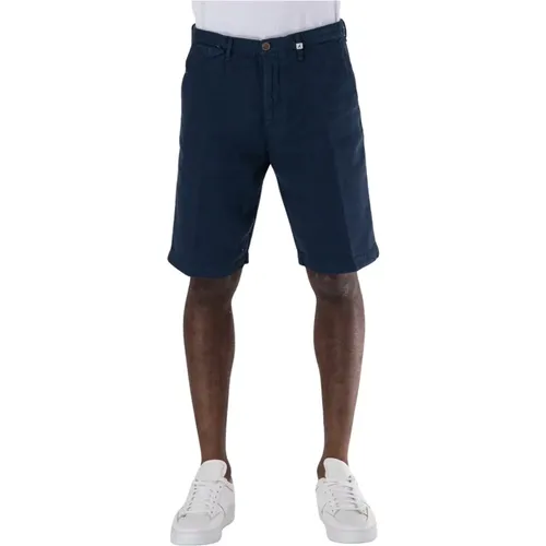 Chino Shorts for Men , male, Sizes: L, 2XL, M - Myths - Modalova