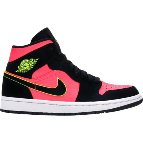 Limited Edition Air Jordan 1 Mid , male, Sizes: 4 1/2 UK, 3 1/2 UK, 8 UK, 9 UK, 4 UK, 2 1/2 UK, 6 UK, 5 UK, 7 UK - Nike - Modalova