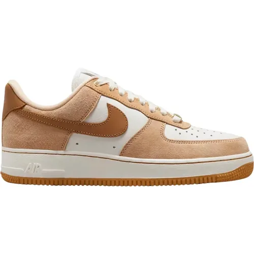 Limited Edition Vachetta Tan Low LXX , male, Sizes: 6 1/2 UK, 8 1/2 UK, 13 1/2 UK, 5 UK, 11 UK, 10 UK, 2 UK, 9 UK, 2 1/2 UK, 7 UK, 8 UK, 4 1/2 UK, 1 1 - Nike - Modalova