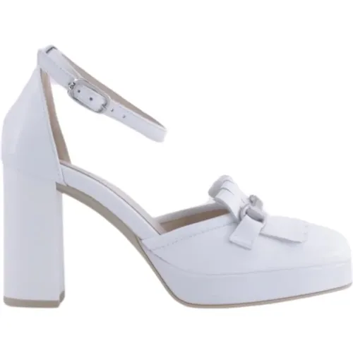 Weiße Sandalen für Sommeroutfits , Damen, Größe: 37 EU - Nerogiardini - Modalova