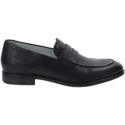 Men moccasins in leather , male, Sizes: 8 UK - Nerogiardini - Modalova