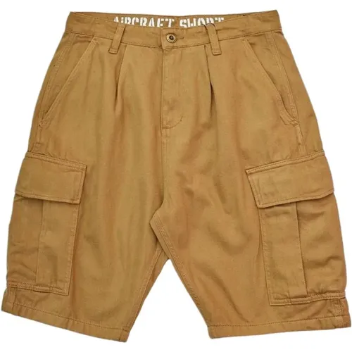 Casual Shorts , male, Sizes: W32, W30, W33, W34 - alpha industries - Modalova