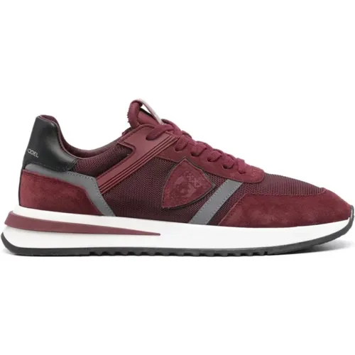 Burgundy Suede Sneaker , male, Sizes: 7 UK, 10 UK, 11 UK, 8 UK, 6 UK, 9 UK - Philippe Model - Modalova