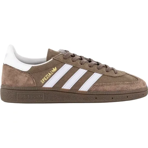 Earth Strata Silver Dawn Handball Shoes , male, Sizes: 6 UK, 3 1/3 UK, 6 2/3 UK, 10 2/3 UK, 11 1/3 UK, 12 UK, 2 UK, 14 2/3 UK, 2 2/3 UK, 9 1/3 UK, 4 2 - Adidas - Modalova