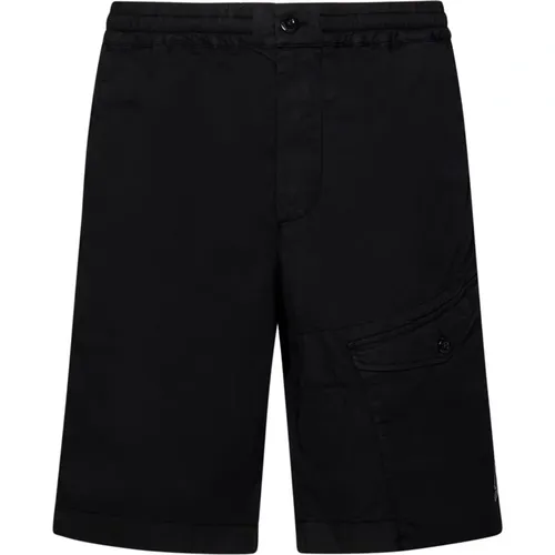 Schwarze Cargo Shorts mit Logo-Stickerei , Herren, Größe: M - C.P. Company - Modalova