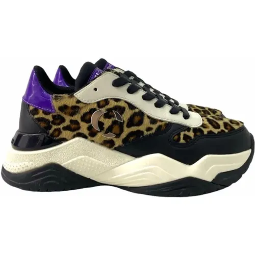 High-Quality Sneakers for Women , female, Sizes: 5 UK - Crime London - Modalova