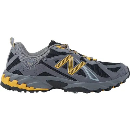 Track Sneakers with Contrast Details , male, Sizes: 8 1/2 UK, 11 UK - New Balance - Modalova