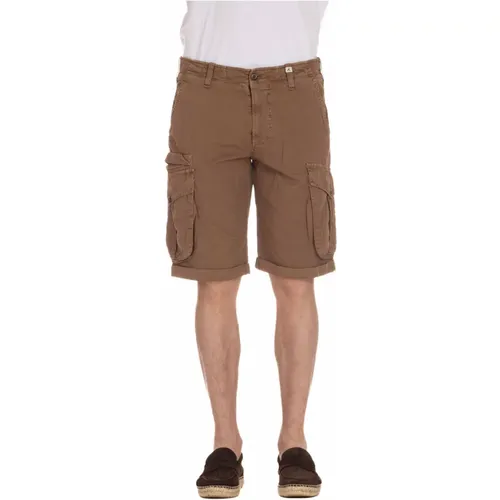 Cargo Bermuda Shorts in , male, Sizes: L - Myths - Modalova