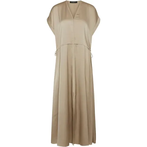 Acaciabbgalina Dress Plaza Taupe , female, Sizes: S - Bruuns Bazaar - Modalova