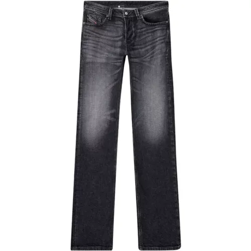 Larkee Regular Jeans Zeitgemäßer Stil , Herren, Größe: W36 - Diesel - Modalova