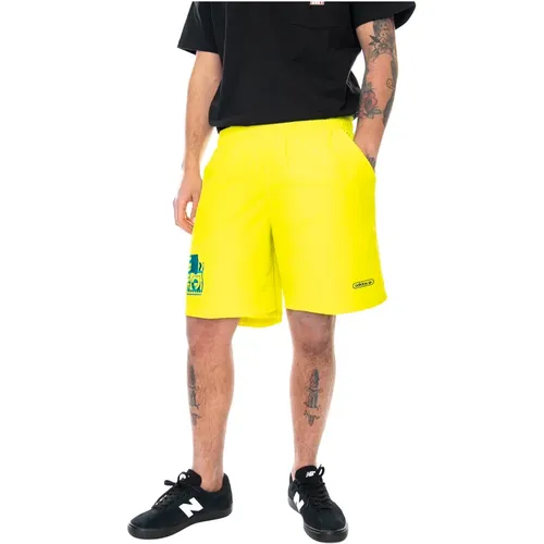 Lässige Shorts , Herren, Größe: L - Adidas - Modalova