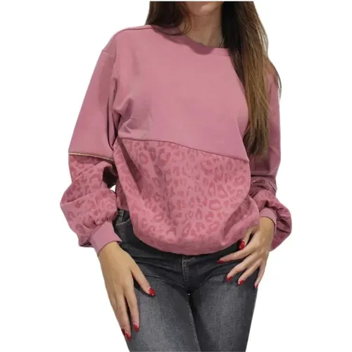 Leopard Print Sweatshirt Casual-Chic Style , female, Sizes: XS - Emporio Armani EA7 - Modalova