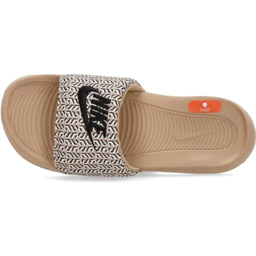 Comfortable Rubber Slippers with Textured Footbed , unisex, Sizes: 9 UK, 2 1/2 UK - Nike - Modalova