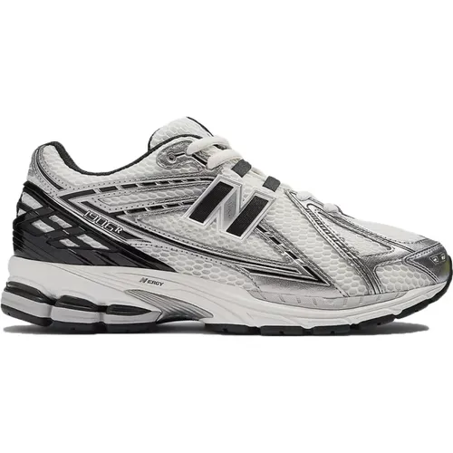 Premium Running Shoes with Abzorb Technology , female, Sizes: 10 UK, 2 1/2 UK, 4 1/2 UK, 8 UK, 1 1/2 UK, 9 1/2 UK, 2 UK, 8 1/2 UK, 11 UK - New Balance - Modalova