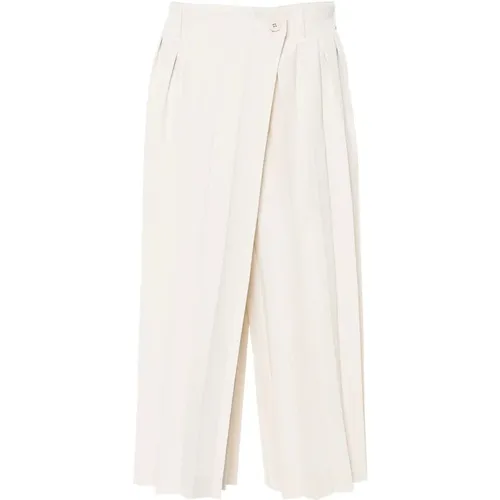 Pleated Cropped Trousers , male, Sizes: L - Issey Miyake - Modalova