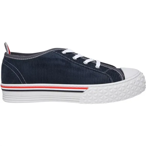 Sneaker in velluto a coste azzurre , male, Sizes: 7 1/2 UK - Thom Browne - Modalova