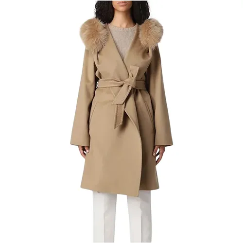 Double Wool Coat with Fox Fur Trim , female, Sizes: S - Max Mara - Modalova