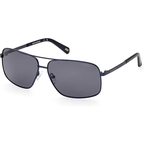 Blaue Matte Sonnenbrille mit Polarisierten Gläsern,Polarisierte Schwarze Sonnenbrille Se6215-01D - Skechers - Modalova