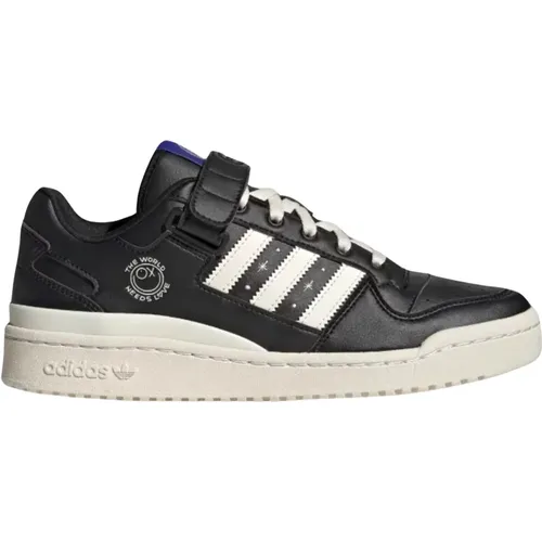 Limitierte Auflage Schwarz Creme Weiße Sneakers , Herren, Größe: 36 EU - Adidas - Modalova