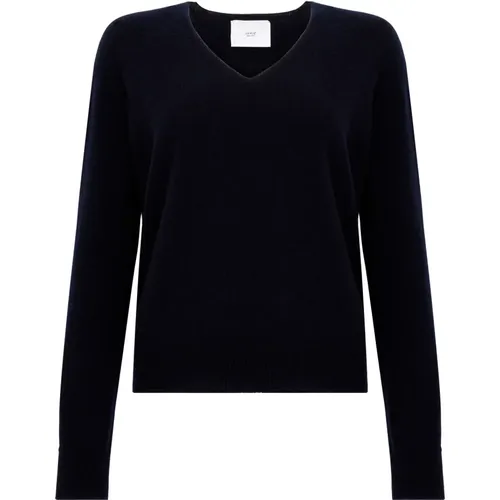 Sweaters for a Stylish Look , female, Sizes: L, M, S - Vanisé - Modalova