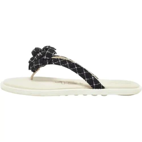 Pre-owned Fabric sandals , female, Sizes: 6 1/2 UK - Chanel Vintage - Modalova