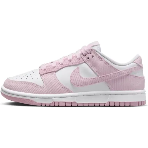 Rosa Corduroy Low Sneakers , Damen, Größe: 36 EU - Nike - Modalova