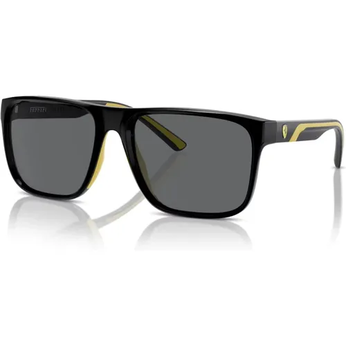 Square Sunglasses with Dark Grey Lenses , male, Sizes: 59 MM - Ferrari - Modalova