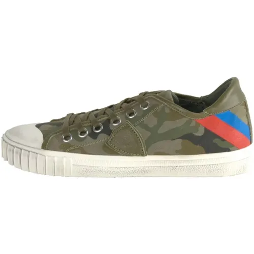 Grüner Leder Camo Sneaker Herren , Herren, Größe: 39 EU - Philippe Model - Modalova