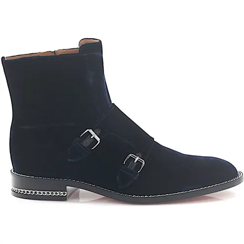 Be09220 Ankle Boots , female, Sizes: 4 UK, 2 UK, 4 1/2 UK, 5 UK, 3 1/2 UK, 3 UK, 2 1/2 UK - Givenchy - Modalova