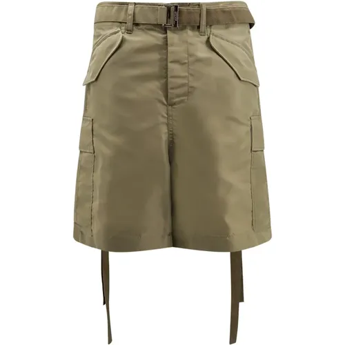 Shorts with Zip and Button Closure , male, Sizes: M, S - Sacai - Modalova