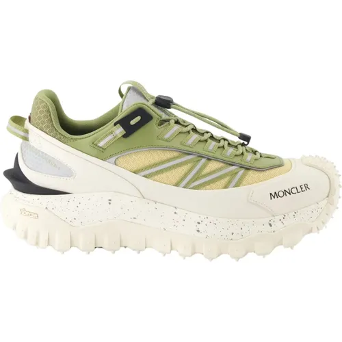 Trailgrip Baskets Waterproof Sneakers , male, Sizes: 6 UK, 9 UK - Moncler - Modalova