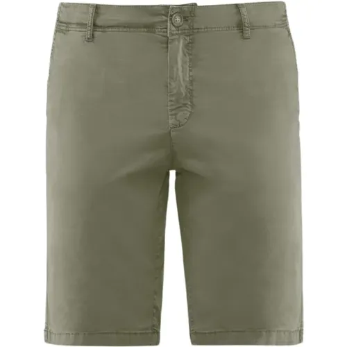 Stretch Cotton Gabardine Slim Fit Chino Bermuda Shorts , male, Sizes: W36, W30, W33, W34, W40, W29, W31, W38, W32 - BomBoogie - Modalova