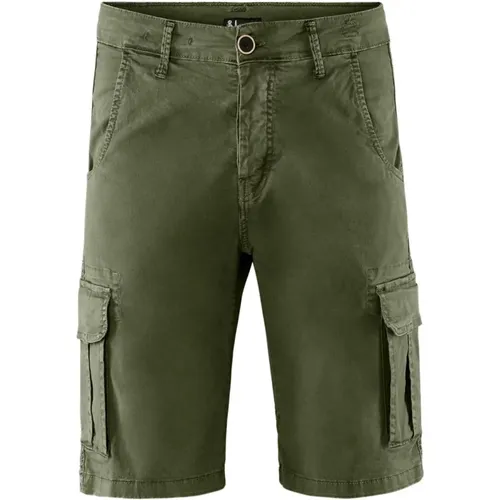 Cotton Gabardine Camouflage Patterned Cargo Bermuda Shorts , male, Sizes: W33, W30, W38, W32, W29, W34, W28, W31, W36 - BomBoogie - Modalova