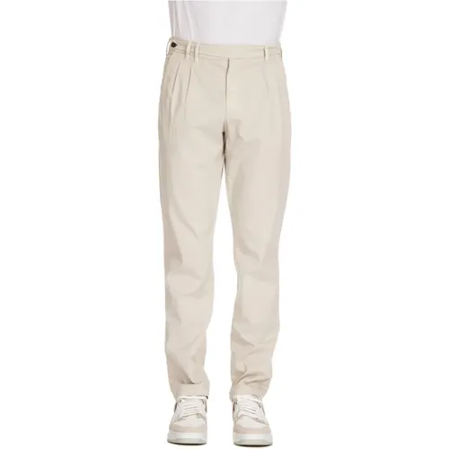 Trousers , male, Sizes: W31, W30 - Eleventy - Modalova