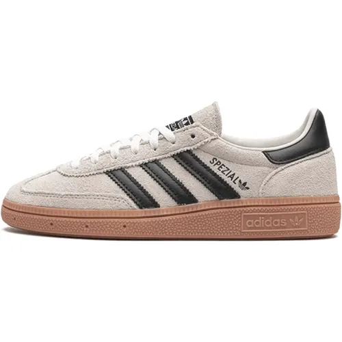 Elegant Handball Spezial Sneakers , male, Sizes: 6 2/3 UK, 5 1/3 UK, 4 UK, 2 UK, 6 UK, 3 1/3 UK, 4 2/3 UK, 7 1/3 UK, 2 2/3 UK - Adidas - Modalova