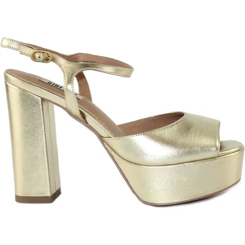 Golden Laminated Sandal , female, Sizes: 6 UK, 7 UK, 5 UK - Bibi Lou - Modalova